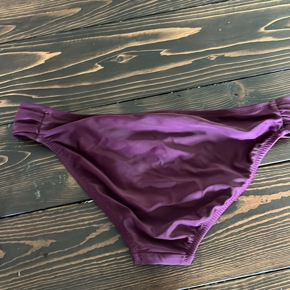 Jessica Simpson bikini bottom - Picture 3 of 5